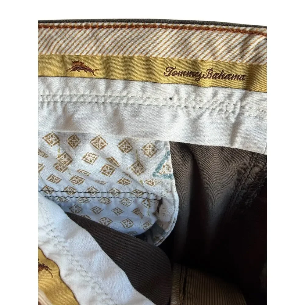 Tommy Bahama Men’s Brown Chino Shorts Size 35 Classic Casual Flat Front